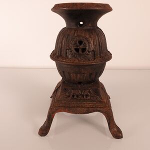 Vintage Blaze Salesman Sample Cast Iron Pot Belly Stove 8 Inches Tall Beautiful